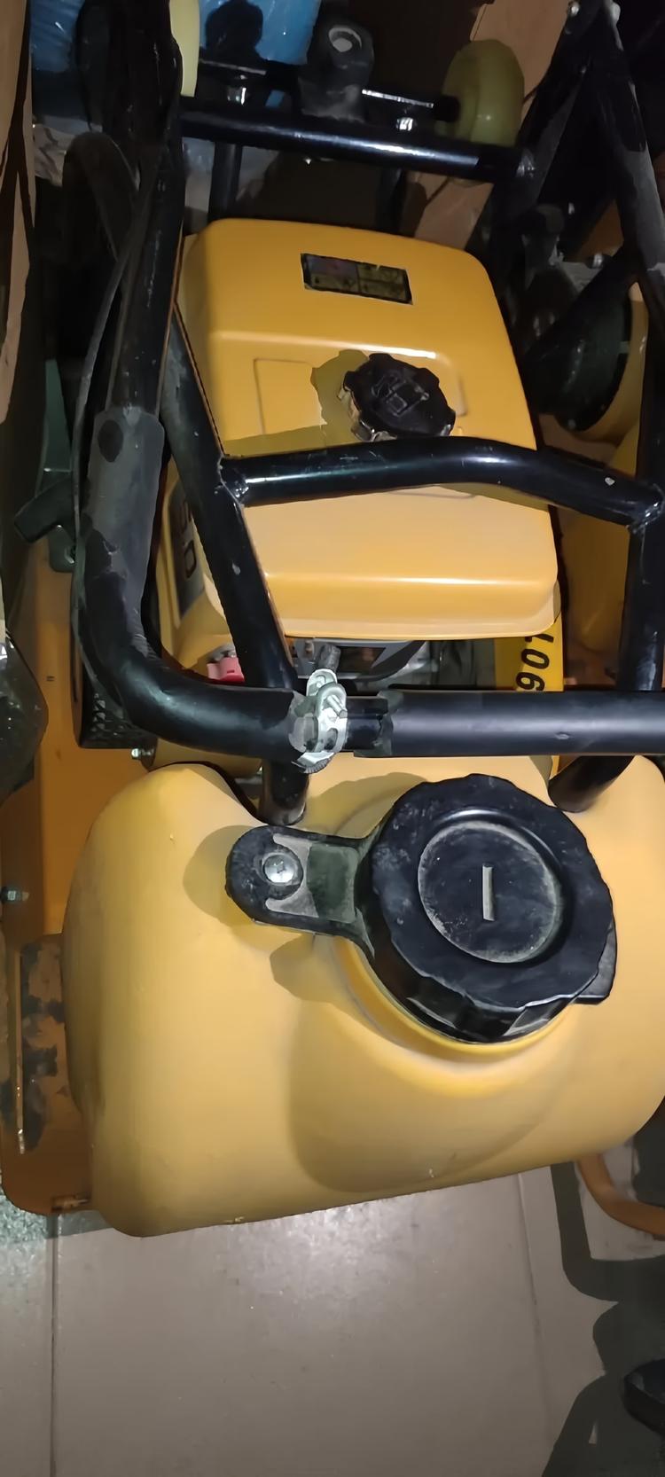 E.Y Plate Compactor C90T
