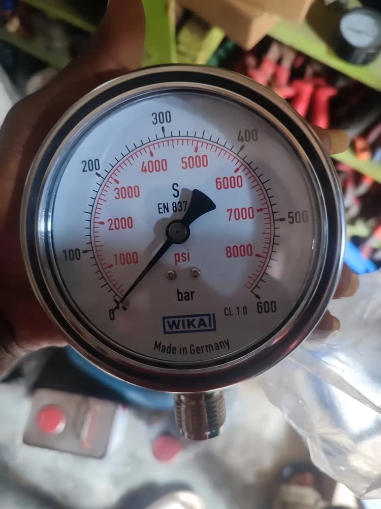 Pressure Gauge 600 Bars