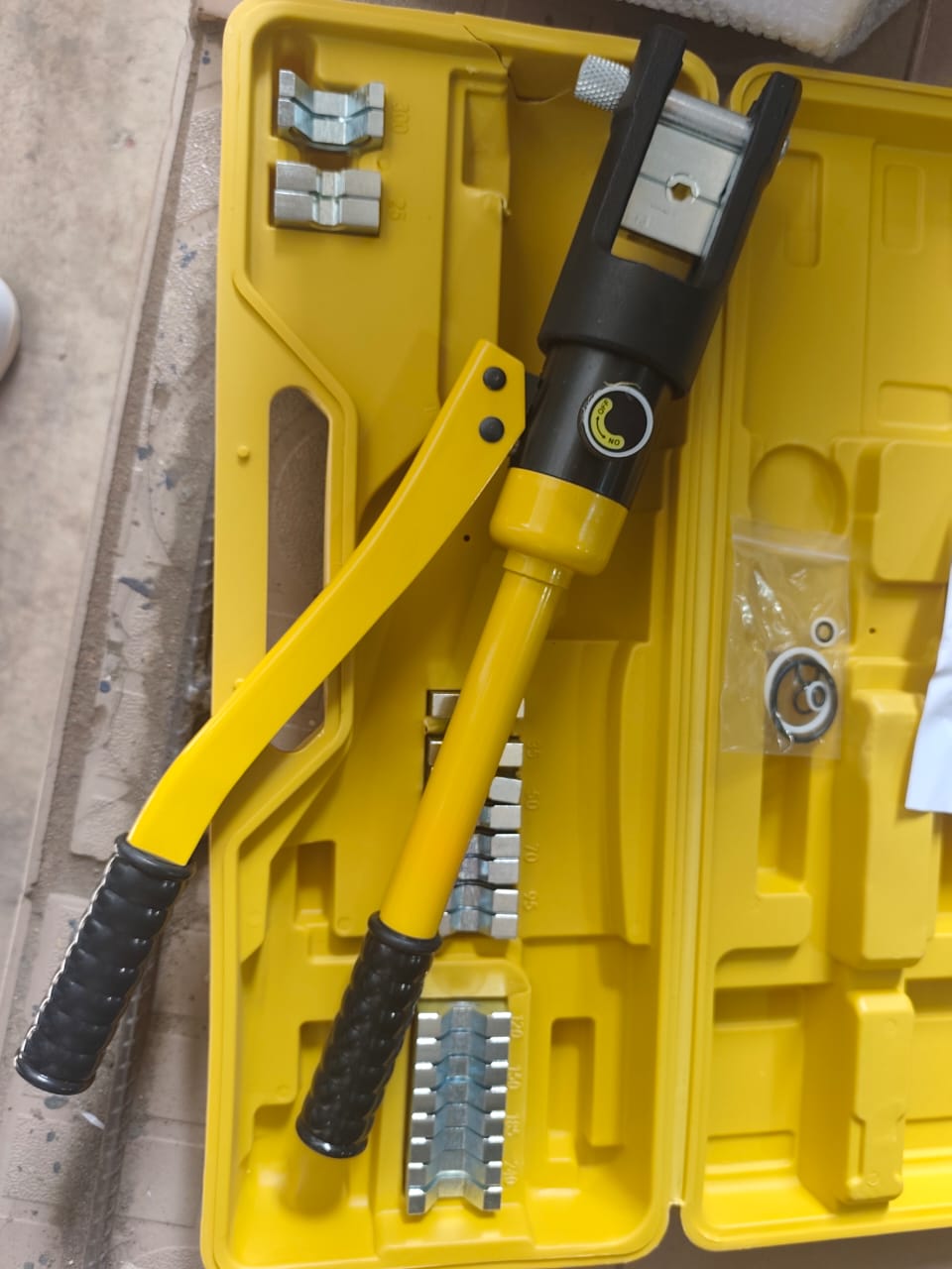 Cable lug 300mm
